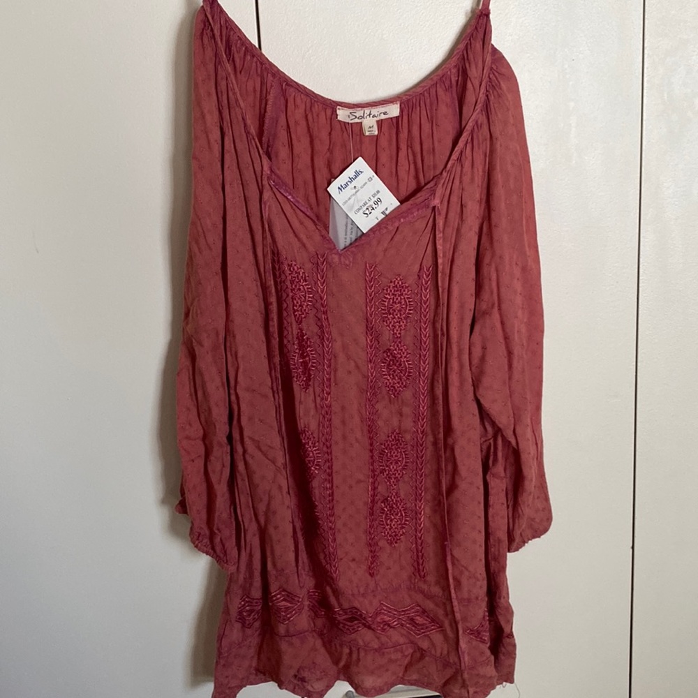 Women’s medium coral blouse